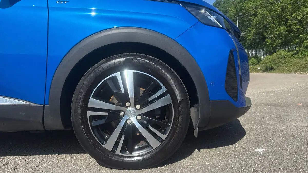 2022-peugeot-3008-suv-15-bluehdi-gt-eat8-big-15