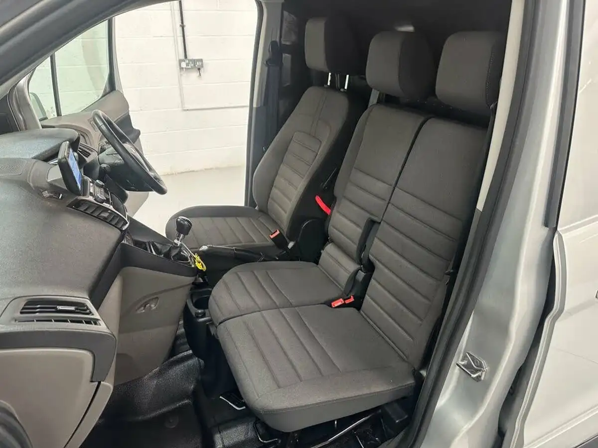 2023-ford-transit-connect-big-13