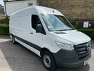 2023-mercedes-benz-sprinter-small-8