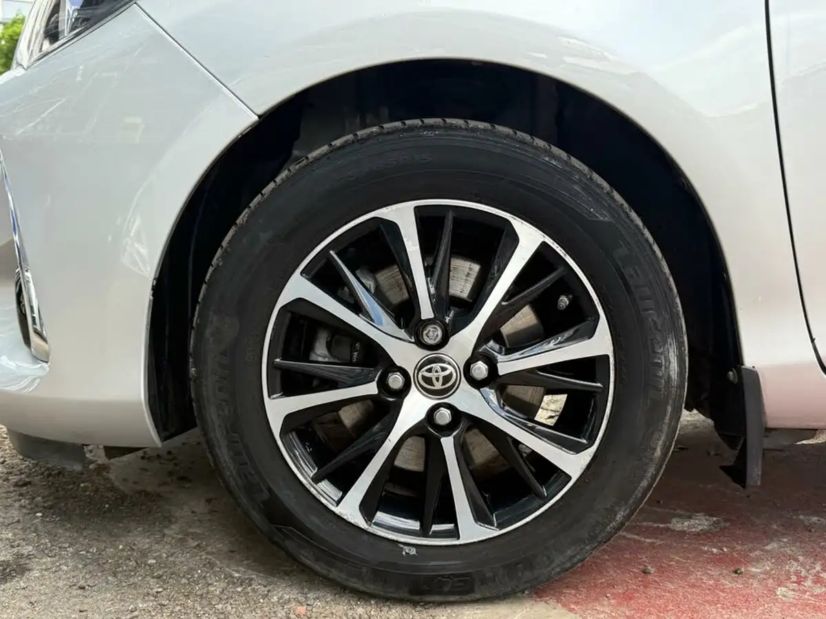 2019-toyota-yaris-15-vvt-i-icon-tech-98bhp-hybrid-1497cc-e-cvt-big-16