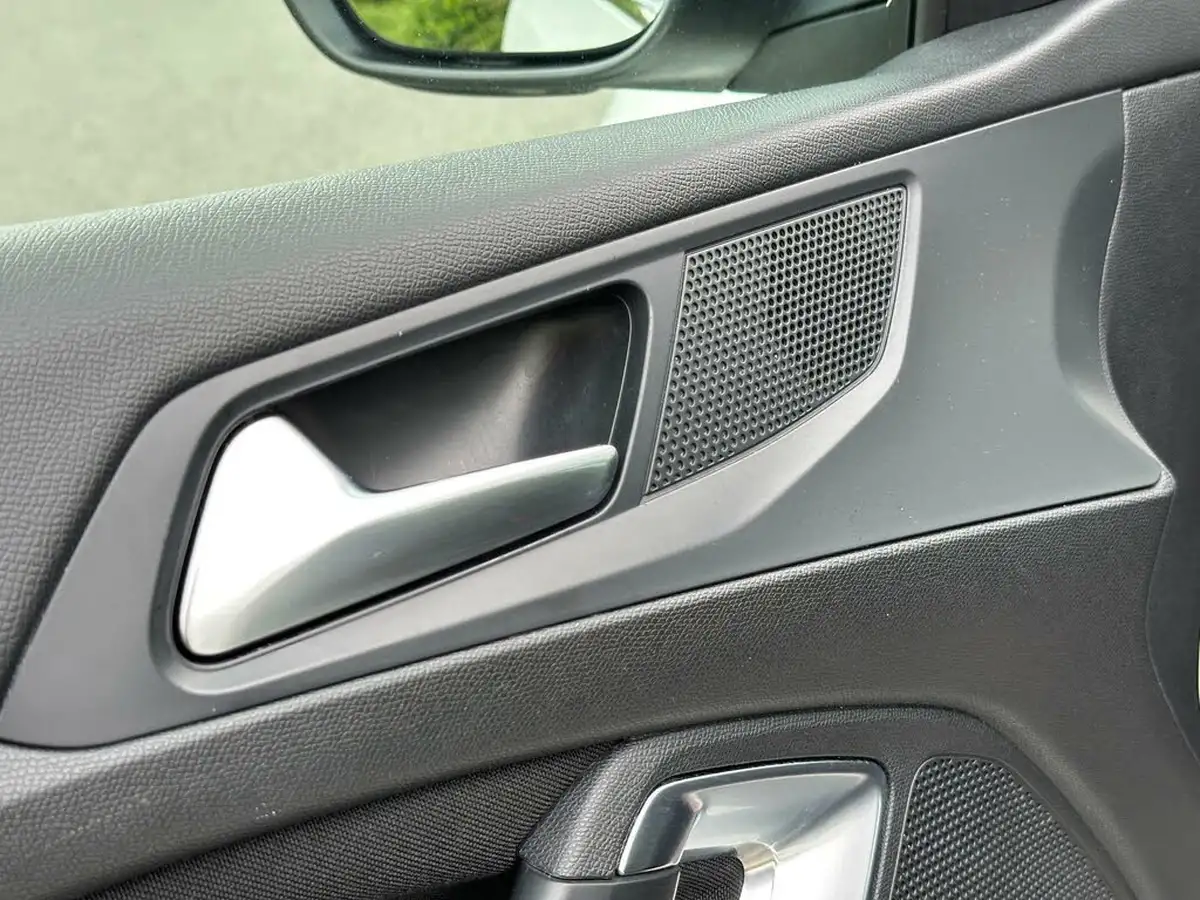2017-peugeot-308-16-bluehdi-allure-big-59