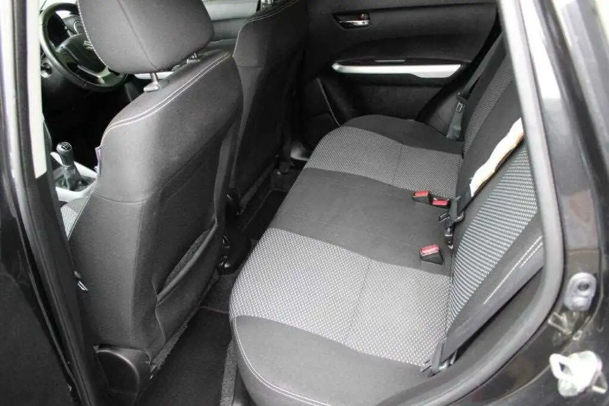 2017-suzuki-vitara-16-sz4-big-25