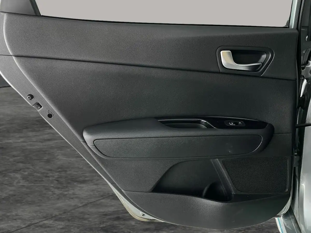 2020-kia-optima-20-gdi-phev-big-42