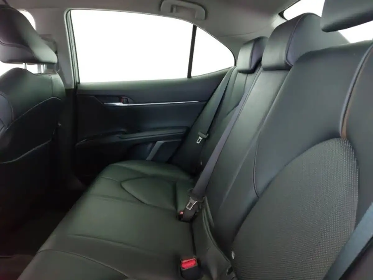 2021-toyota-camry-25-vvt-i-design-big-5