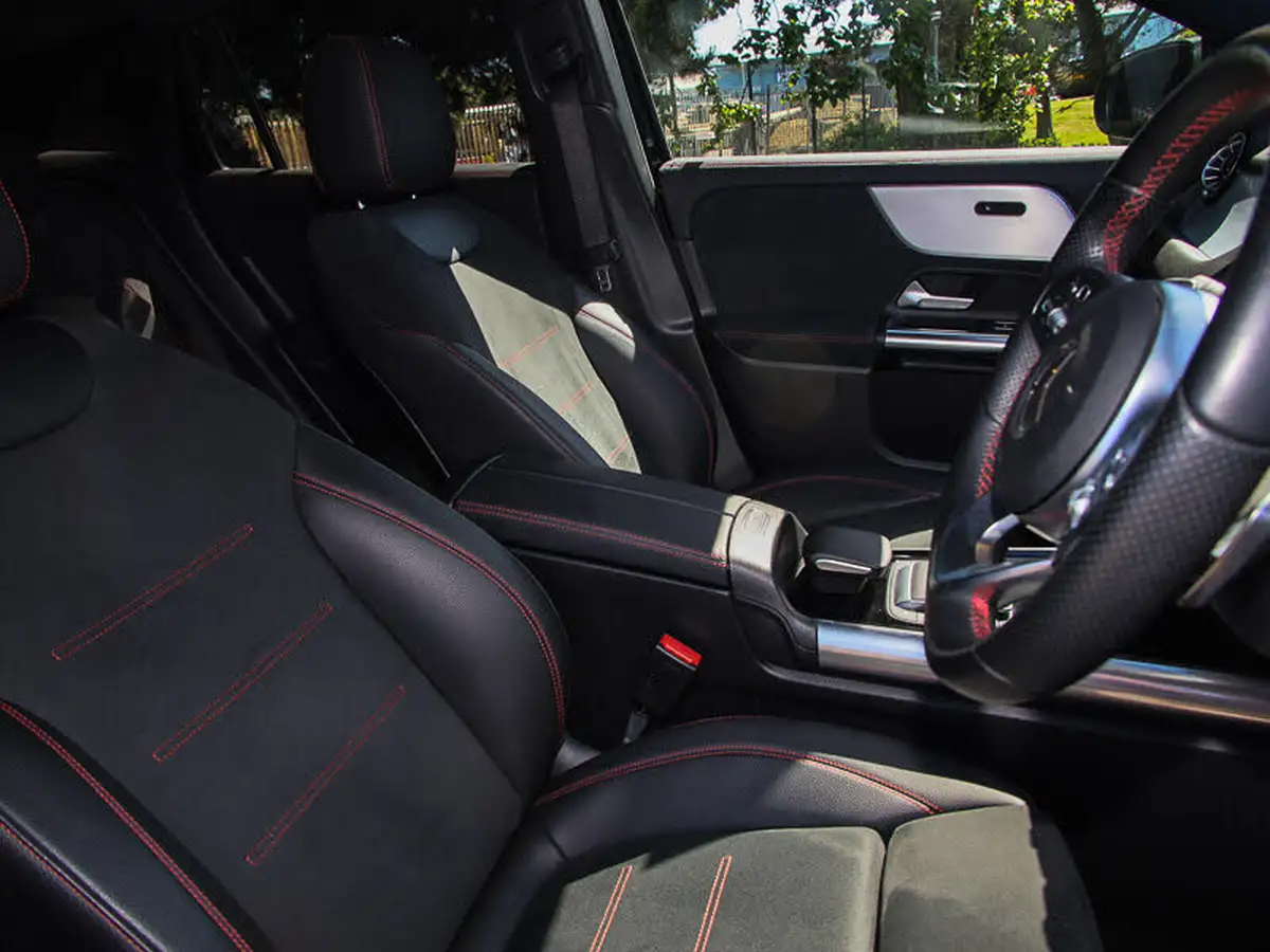 2021-mercedes-benz-eqa-e-eqa-250-amg-line-big-19