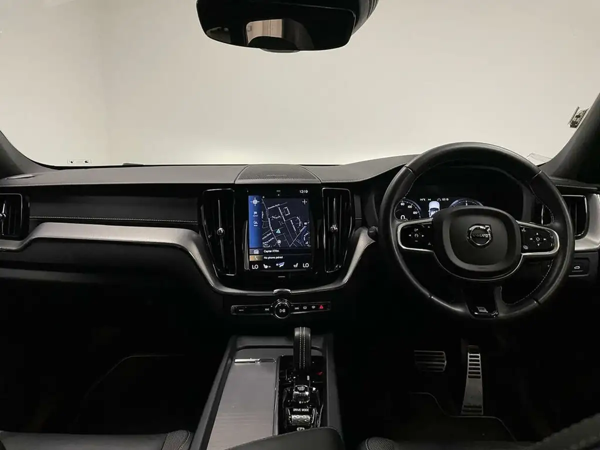 2020-volvo-xc60-20td-b5-r-design-pro-big-18