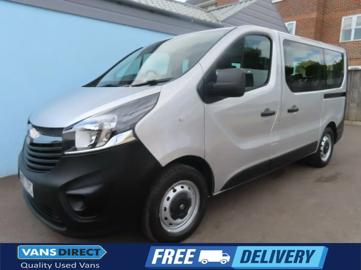 2017-vauxhall-vivaro-16cdti-2900-l1h1-95pseu6-ss-9-seats-combi-big-0