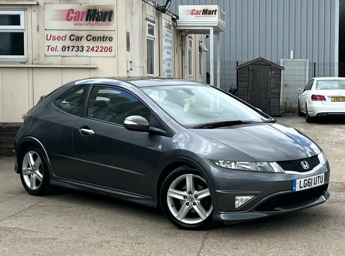 2011-honda-civic-18-type-s-gt-i-vtec-big-0