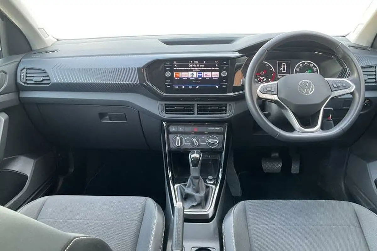 2022-volkswagen-t-cross-10-tsi-black-edition-110ps-dsg-big-9