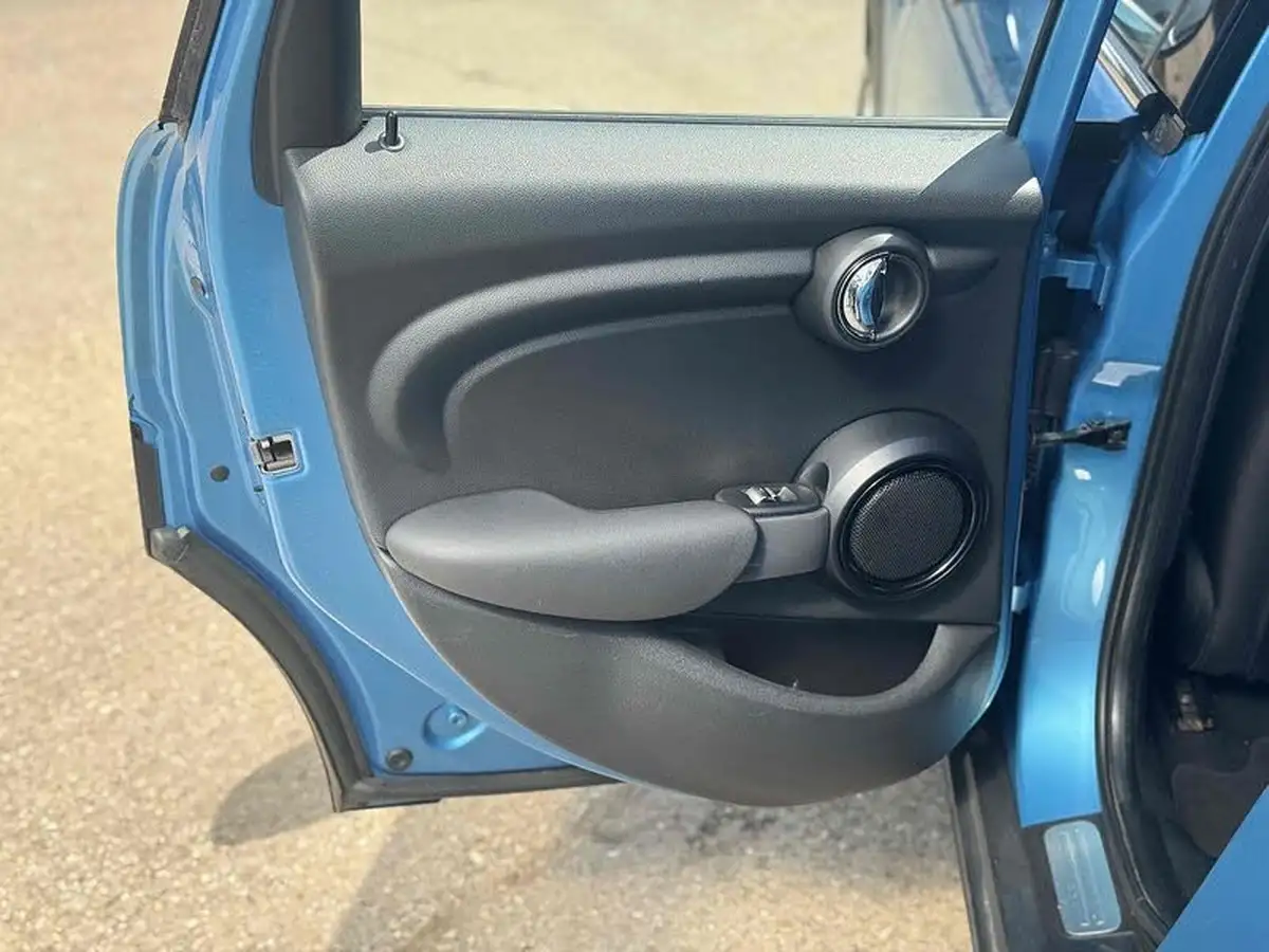 2017-mini-cooper-15-cooper-ss-hatchback-5d-auto-big-32