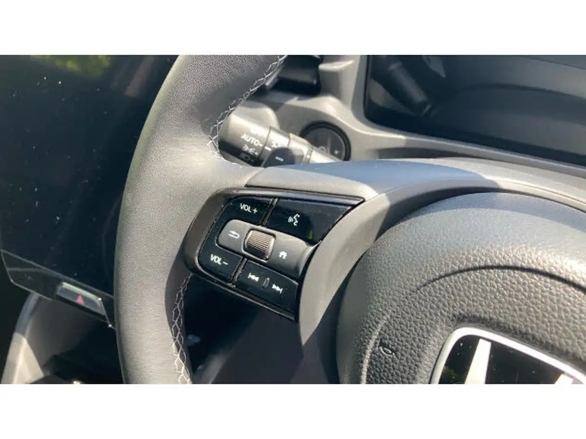 2024-honda-eny1-e-elegance-big-26