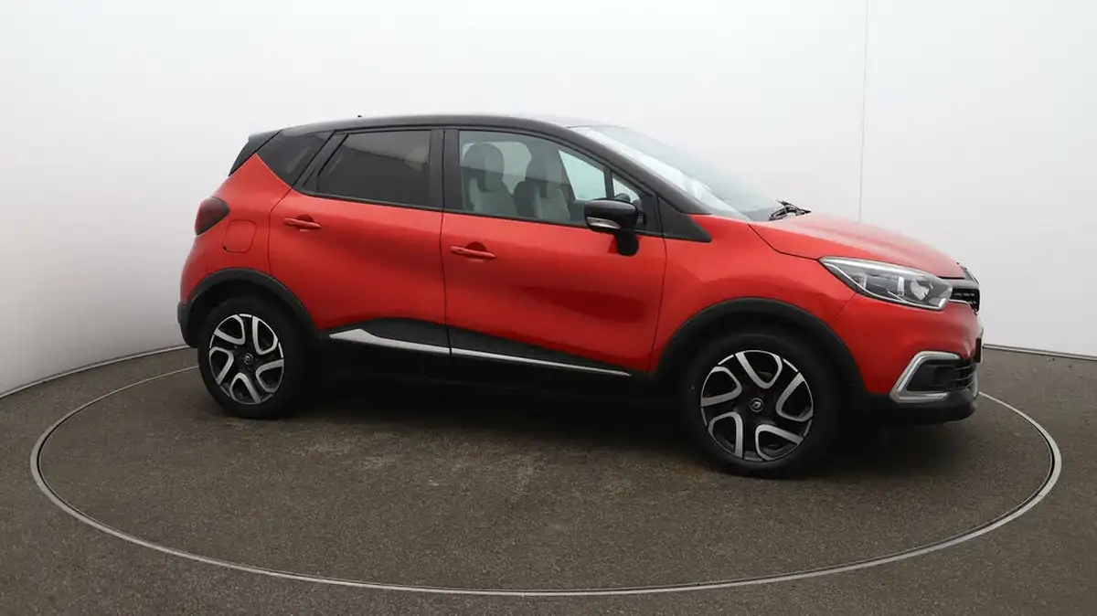 2019-renault-captur-09-tce-iconic-big-45
