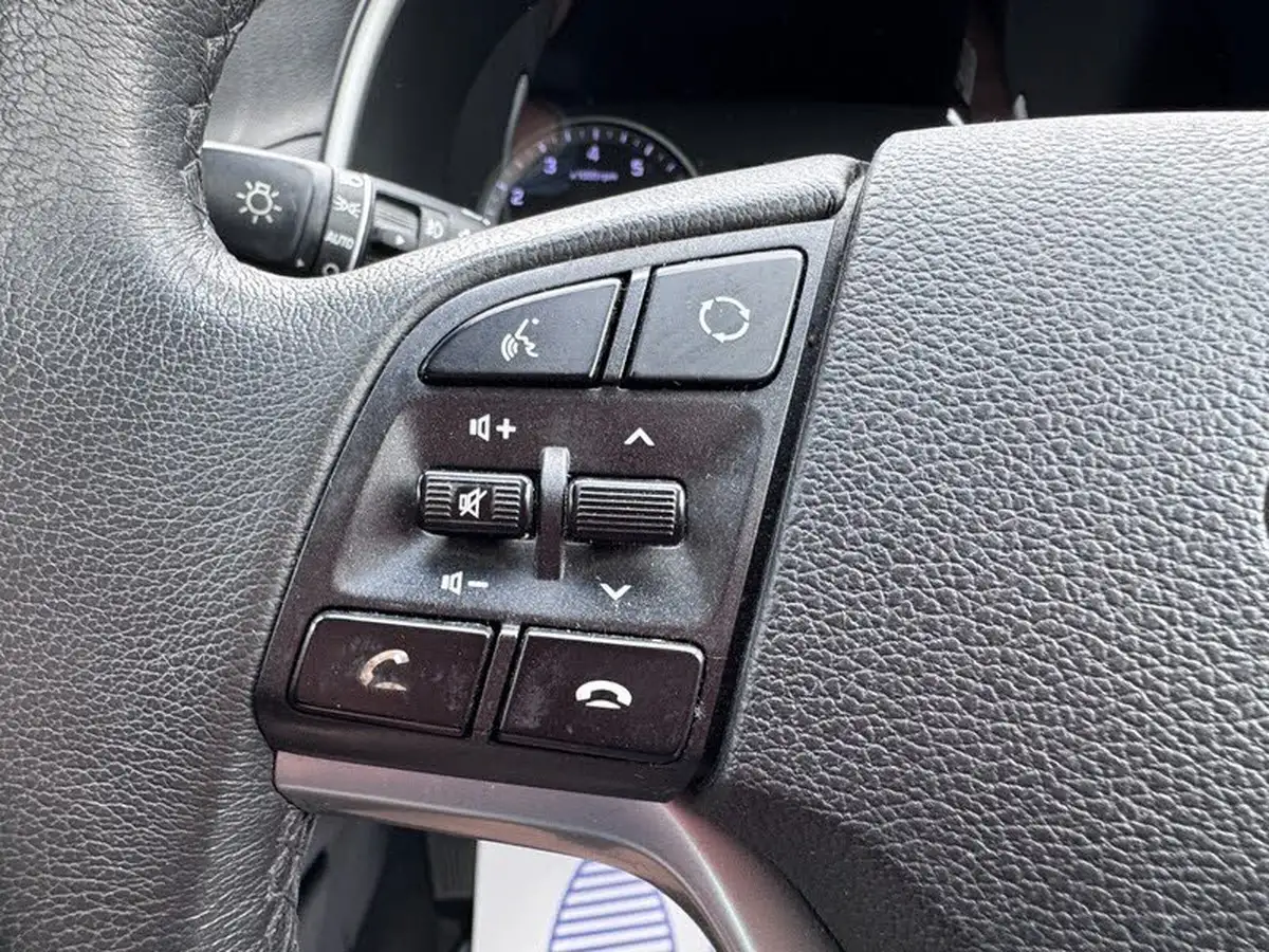 2018-hyundai-tucson-16-gdi-se-nav-big-36