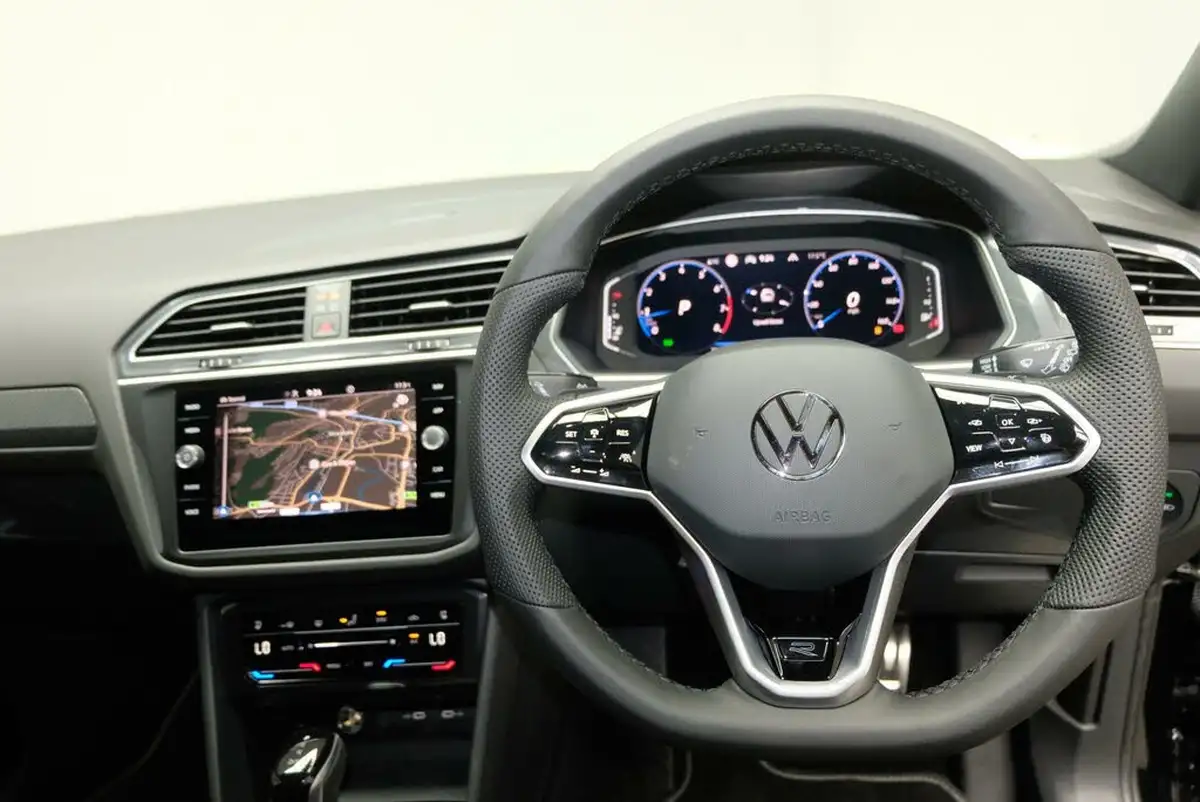 2024-volkswagen-tiguan-allspace-20-tsi-r-line-245ps-evo-big-9