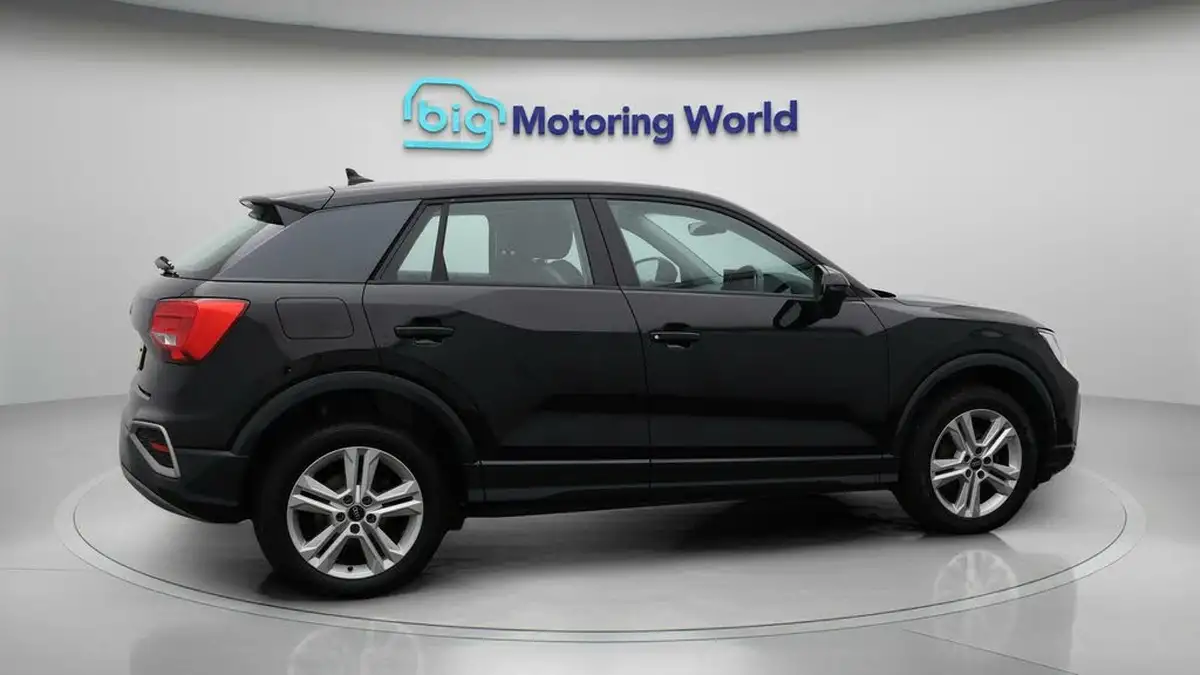 2022-audi-q2-15-35-tfsi-sport-s-tronic-big-8