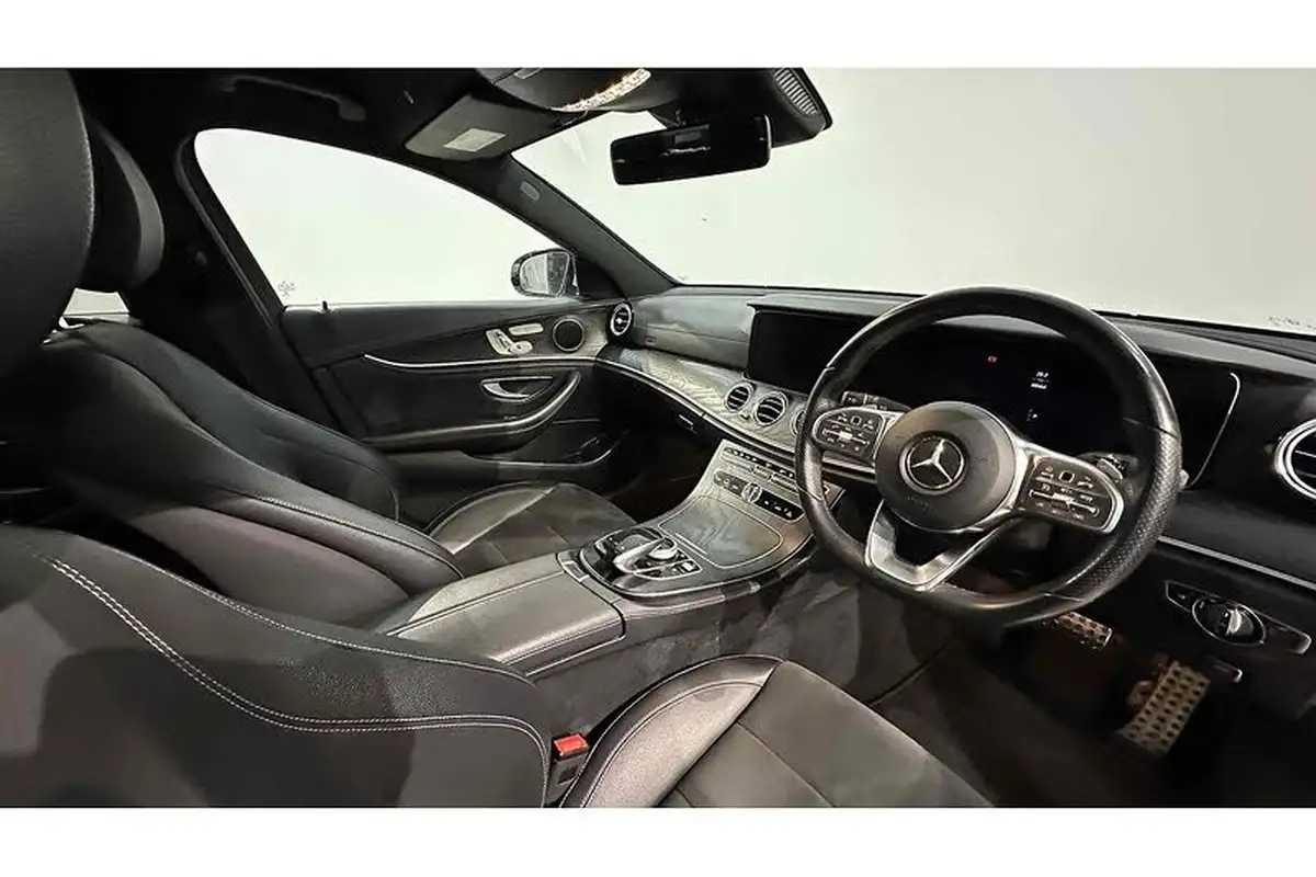 2020-mercedes-benz-e-class-20d-e300de-amg-line-premium-eq-power-saloon-4d-big-28