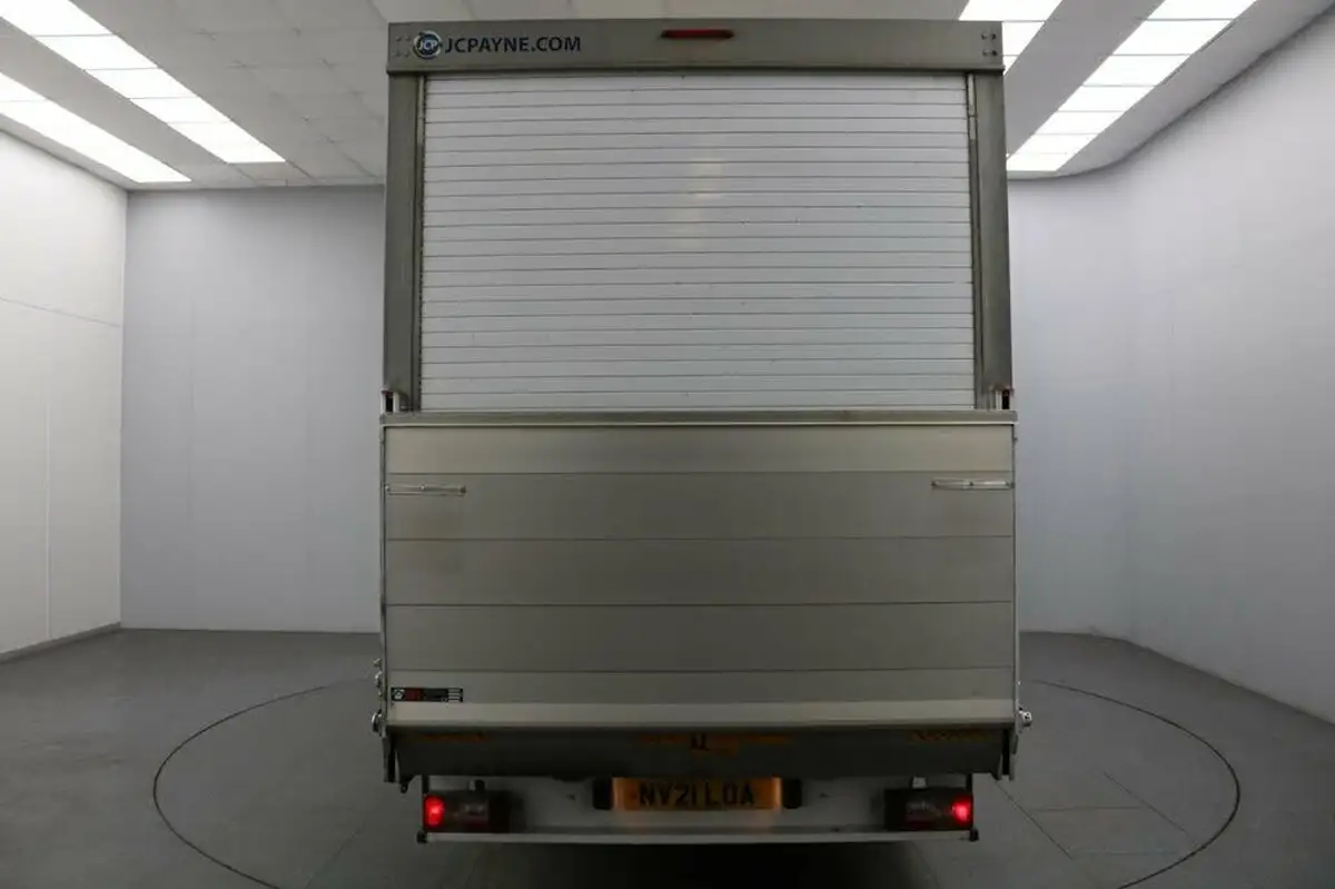 2021-maxus-deliver-9-big-10