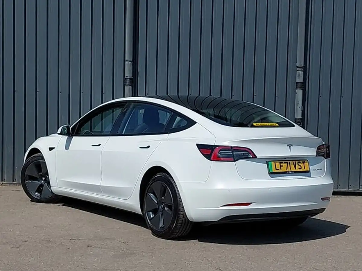2021-tesla-model-3-e-long-range-awd-big-1