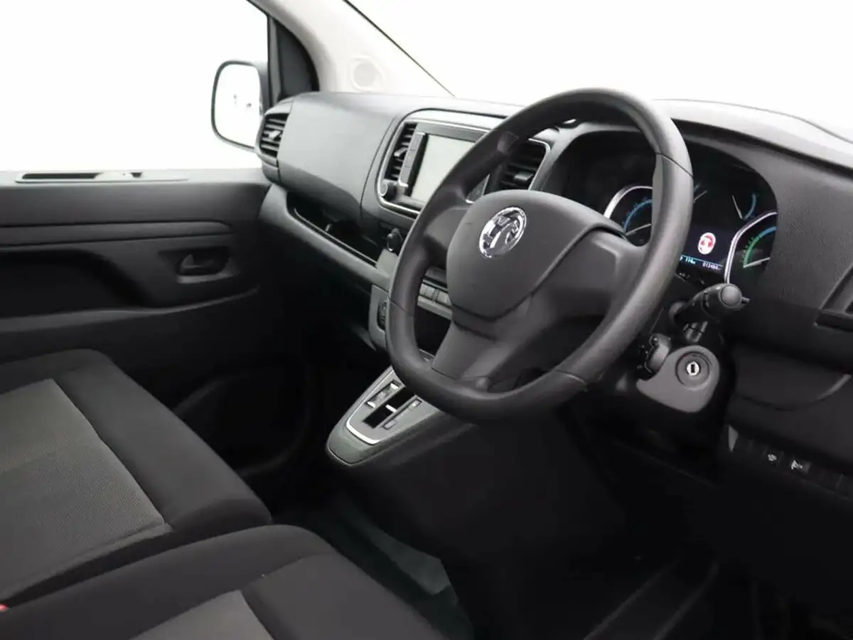 2023-vauxhall-vivaro-life-e-combi-l-big-6