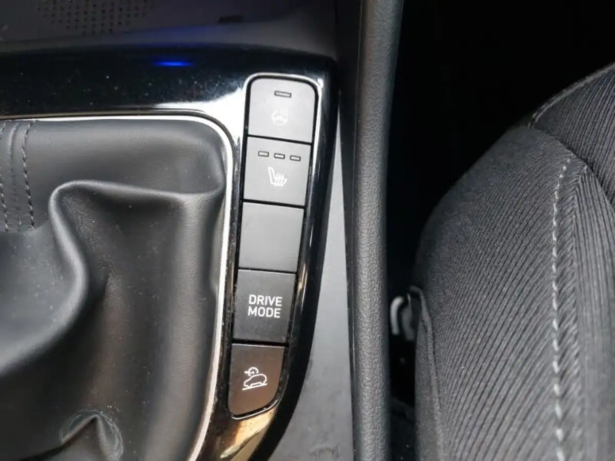 2021-hyundai-tucson-16-t-gdi-premium-150ps-48-volt-mhev-1598cc-big-12