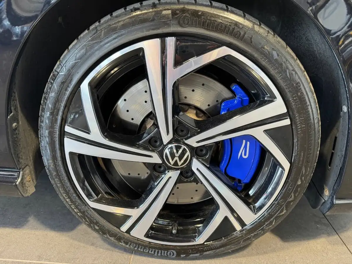 2022-volkswagen-golf-20-tsi-r-320ps-hatchback-big-14