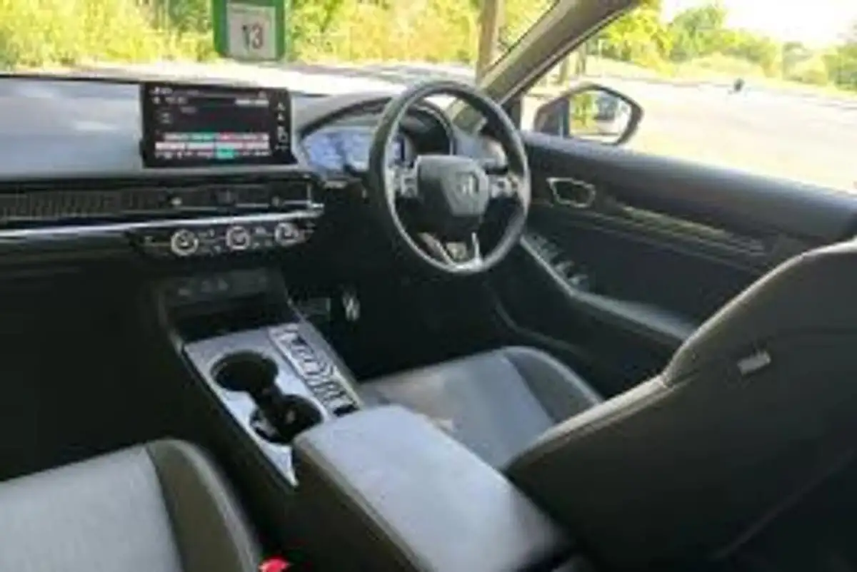 2024-honda-civic-20-i-mmd-advance-big-1
