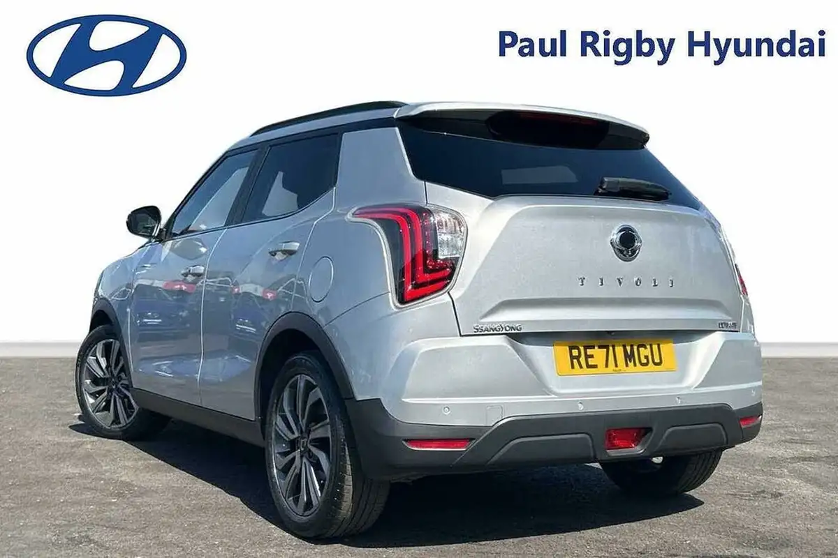 2021-kgm-ssangyong-tivoli-15-ultimate-auto-big-2
