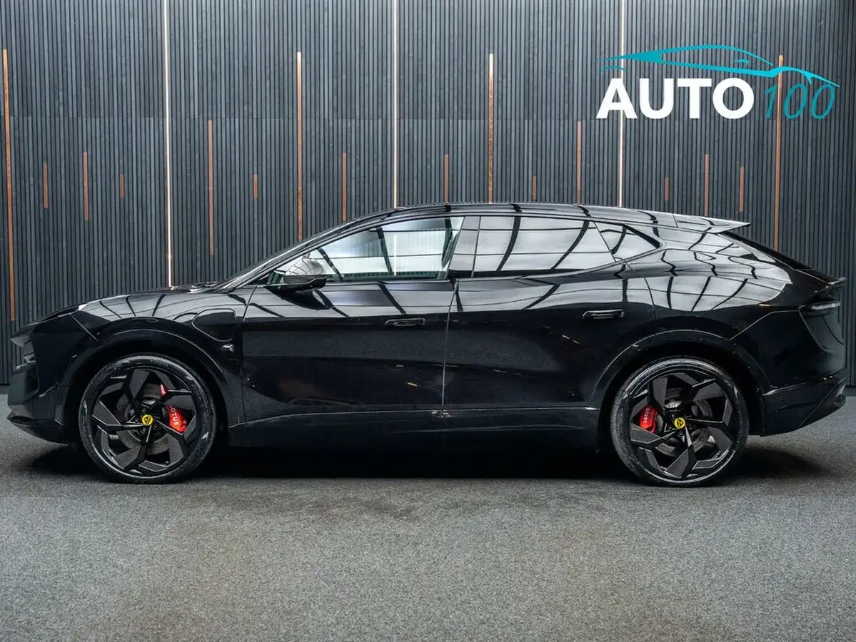 2024-lotus-eletre-e-r-big-14