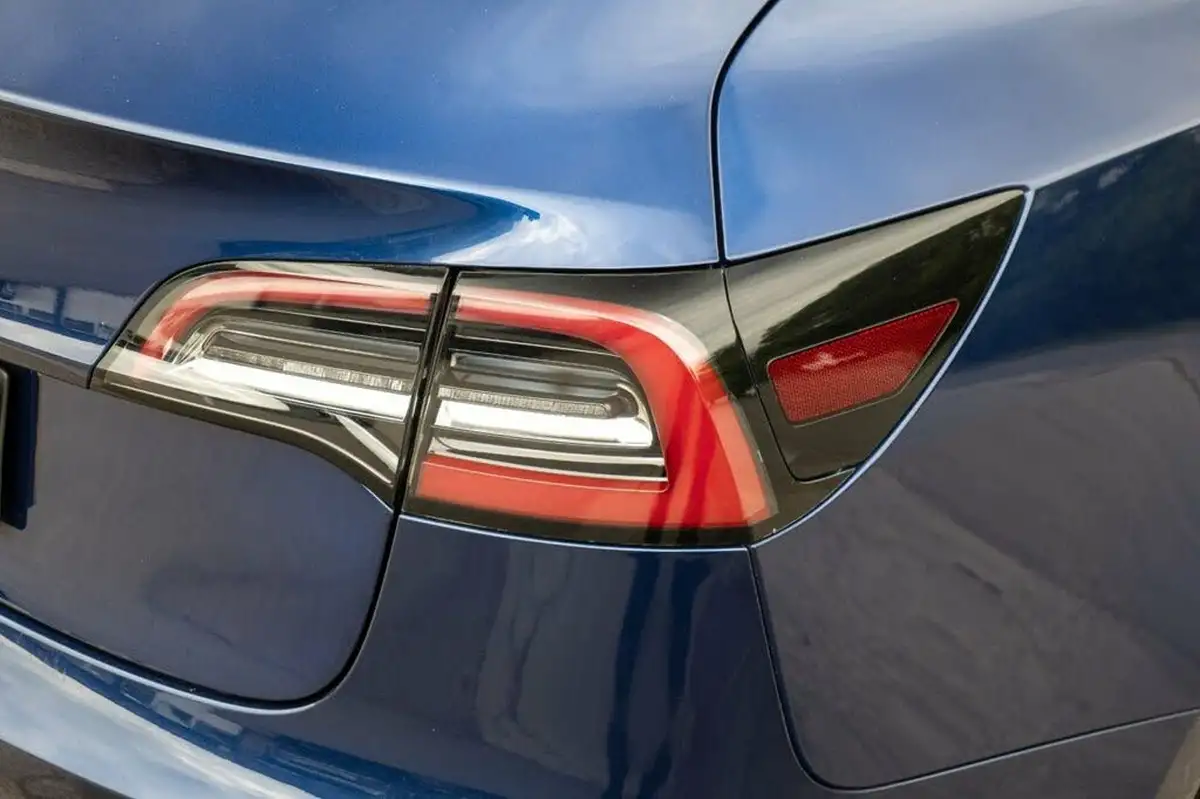 2020-tesla-model-3-e-standard-plus-big-34