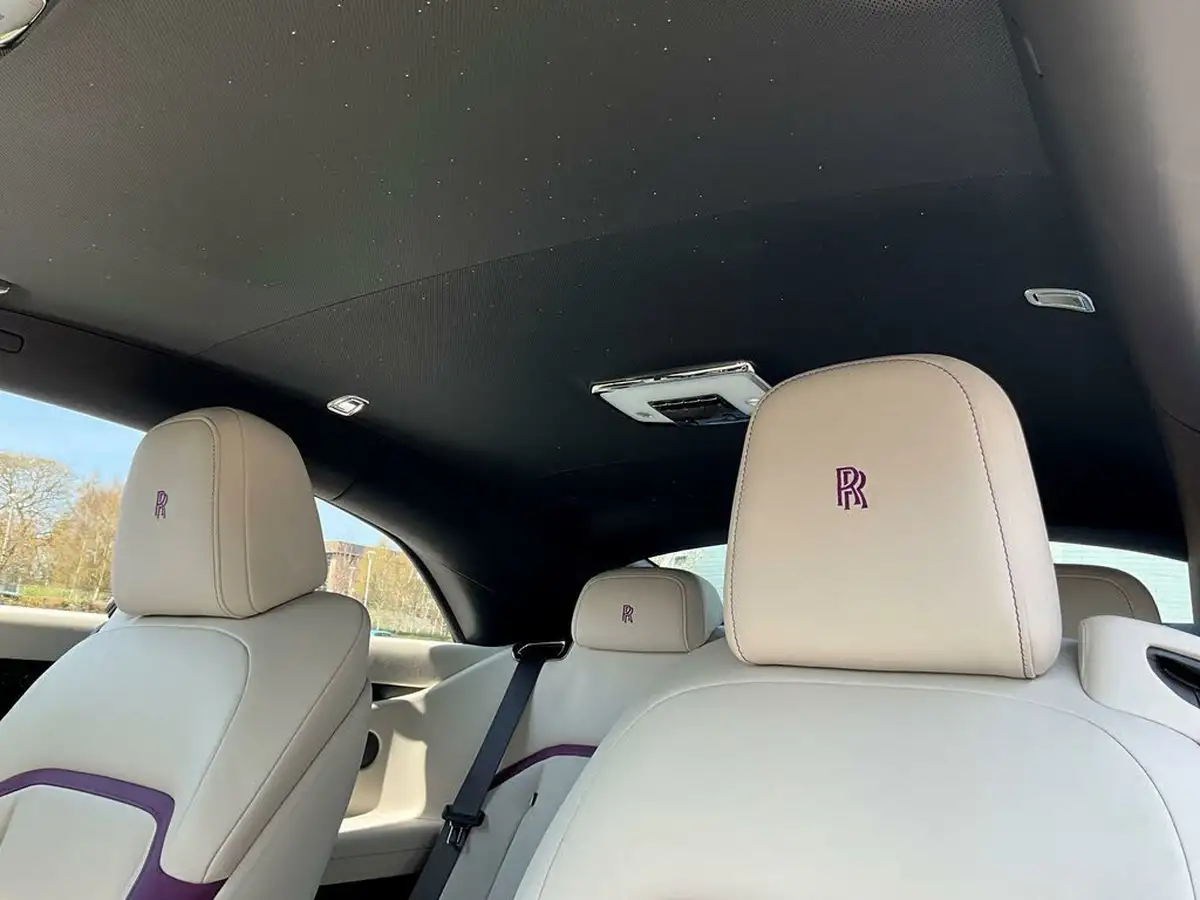 2023-rolls-royce-spectre-e-big-9