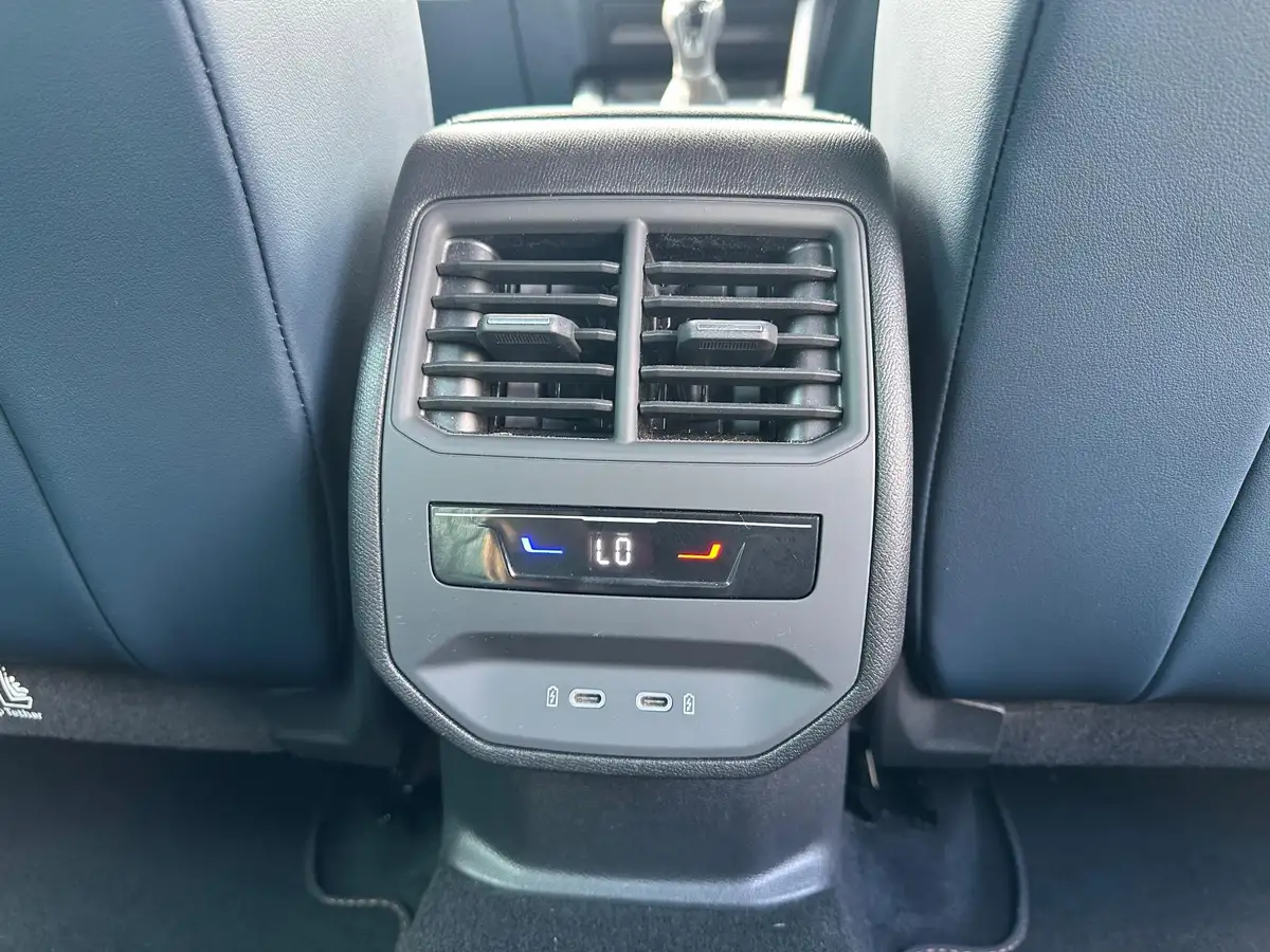 2024-cupra-formentor-15-tsi-v2-big-29