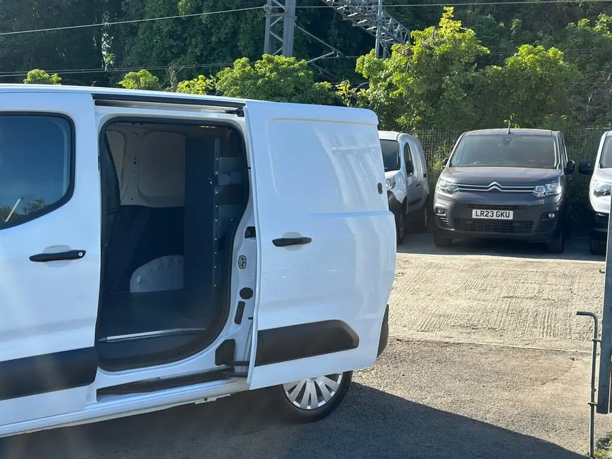 2019-citroen-berlingo-16bluehdi-650-enterprise-big-5