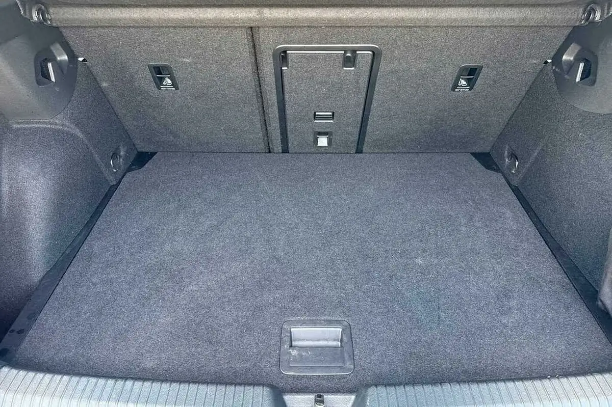 2024-volkswagen-golf-15-tsi-match-115ps-big-10