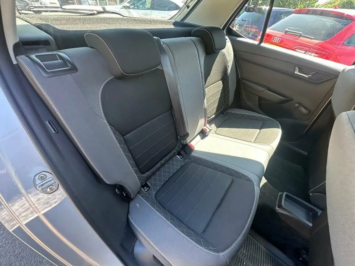 2019-skoda-fabia-10-tsi-se-95ps-hatchback-big-15