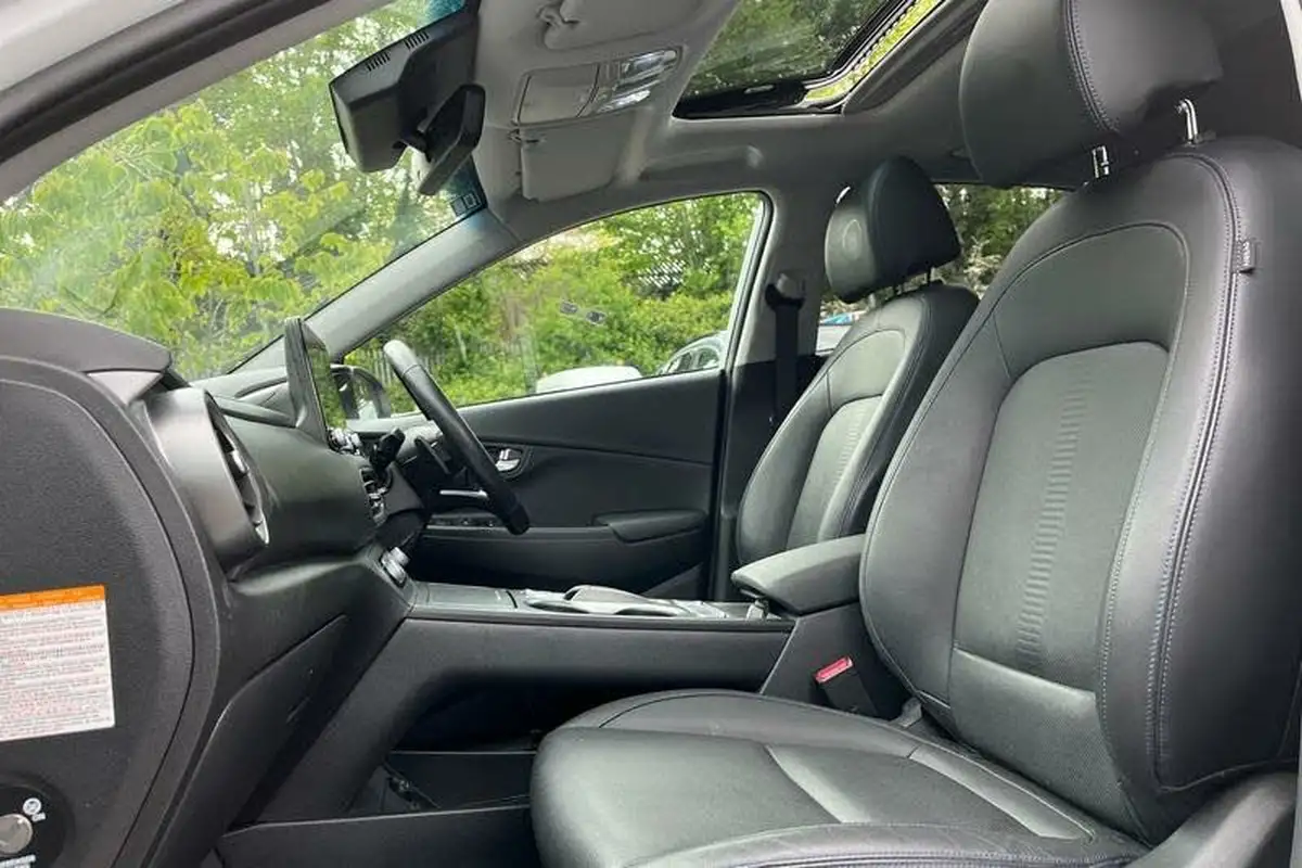 2023-hyundai-kona-e-ultimate-204ps-64kwh-105kw-obc-big-18