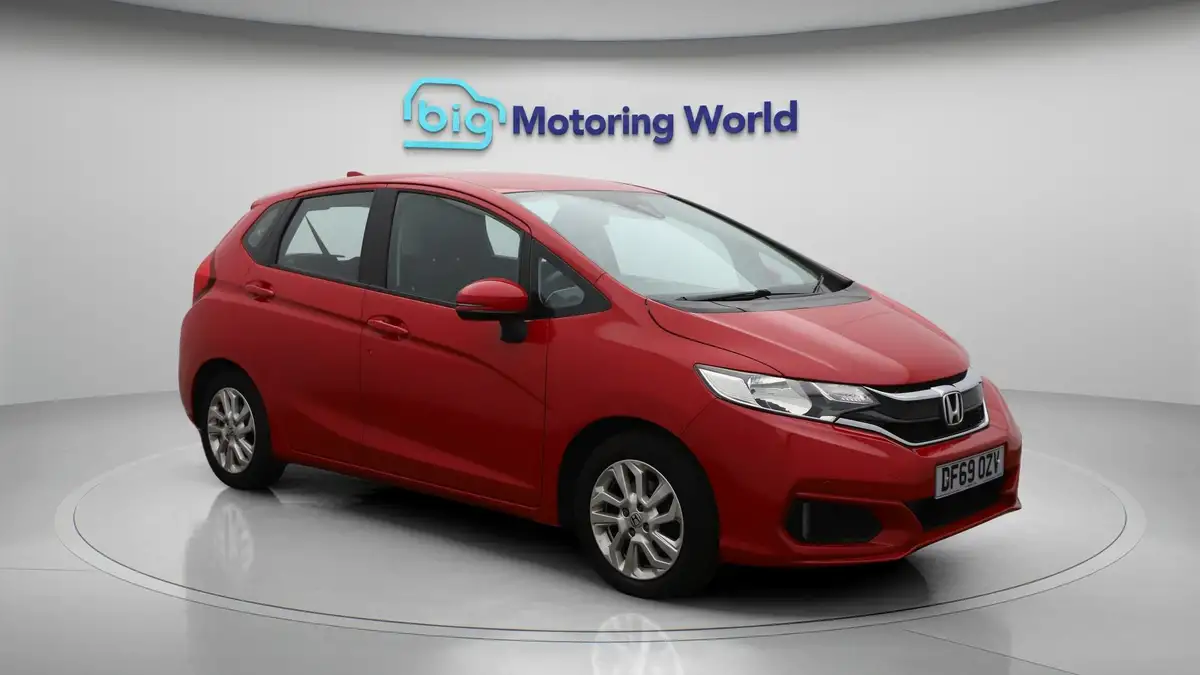 2019-honda-jazz-13-i-vtec-se-cvt-big-0