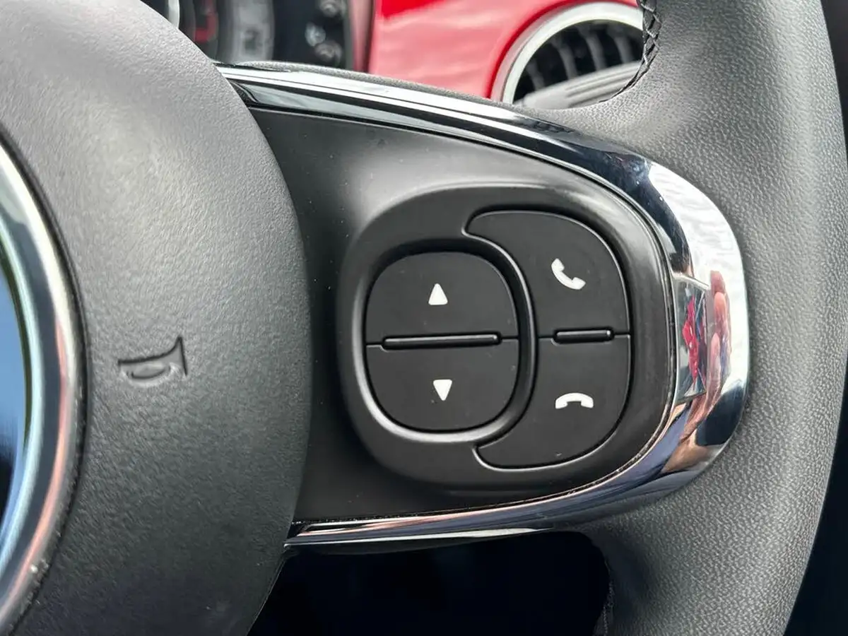 2022-fiat-500-10-dolcevita-big-24