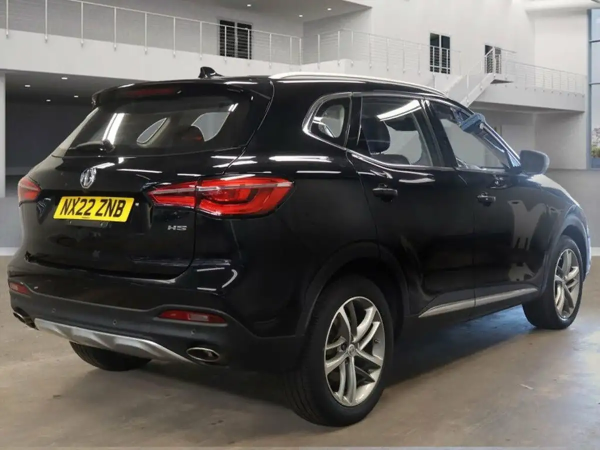 2022-mg-hs-15t-gdi-excite-162ps-big-1