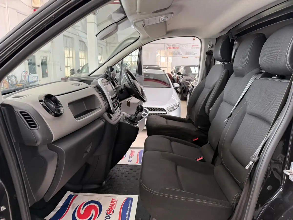 2019-renault-trafic-16dci-sl27-120-sport-nav-e6-panel-van-big-30