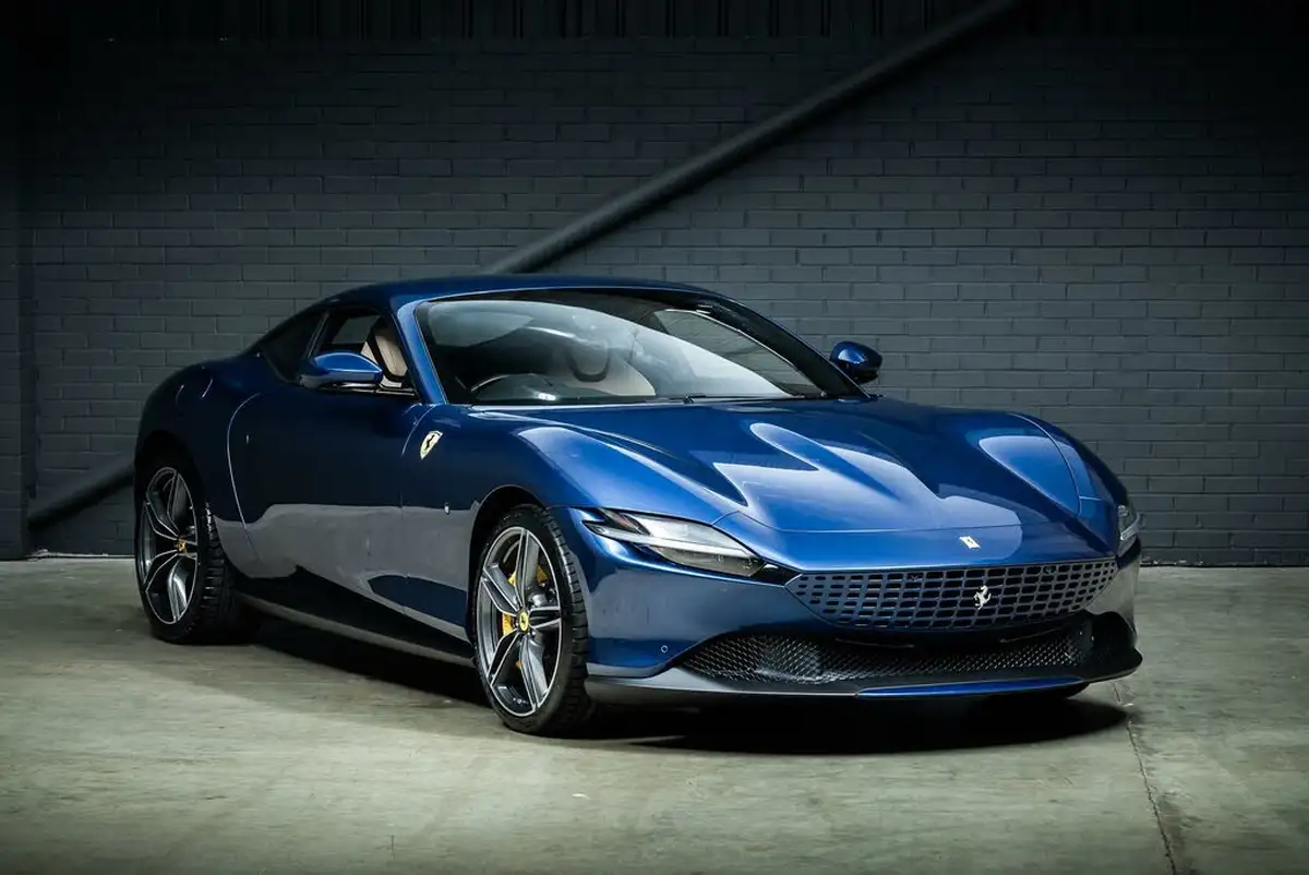 2022-ferrari-roma-38t-v8-f1-dct-ss-620ps-coupe-big-3