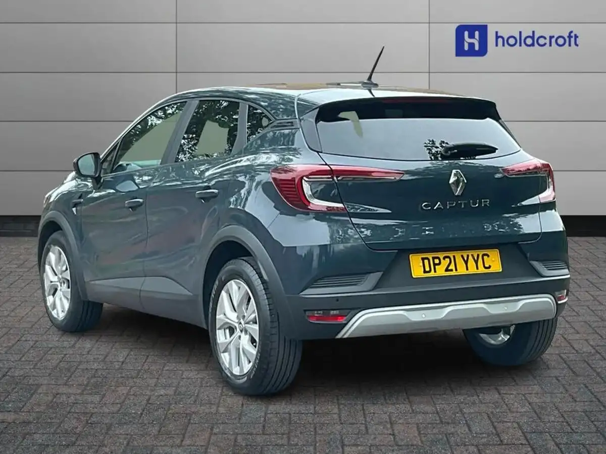 2021-renault-captur-10-tce-iconic-90ps-big-1