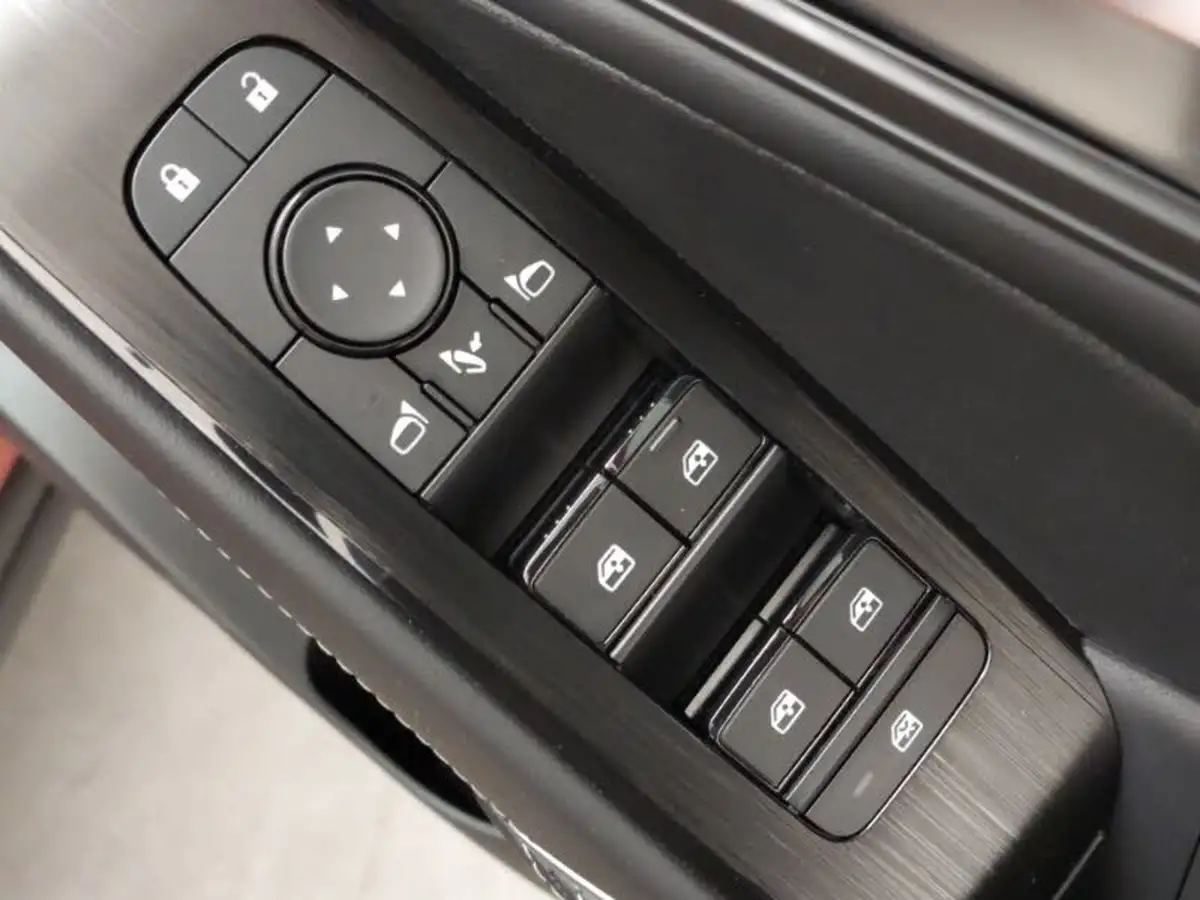 2024-nissan-qashqai-15-n-connecta-big-12
