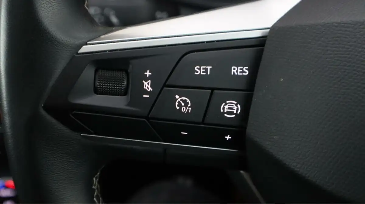 2022-seat-ateca-15-ecotsi-se-technology-big-21