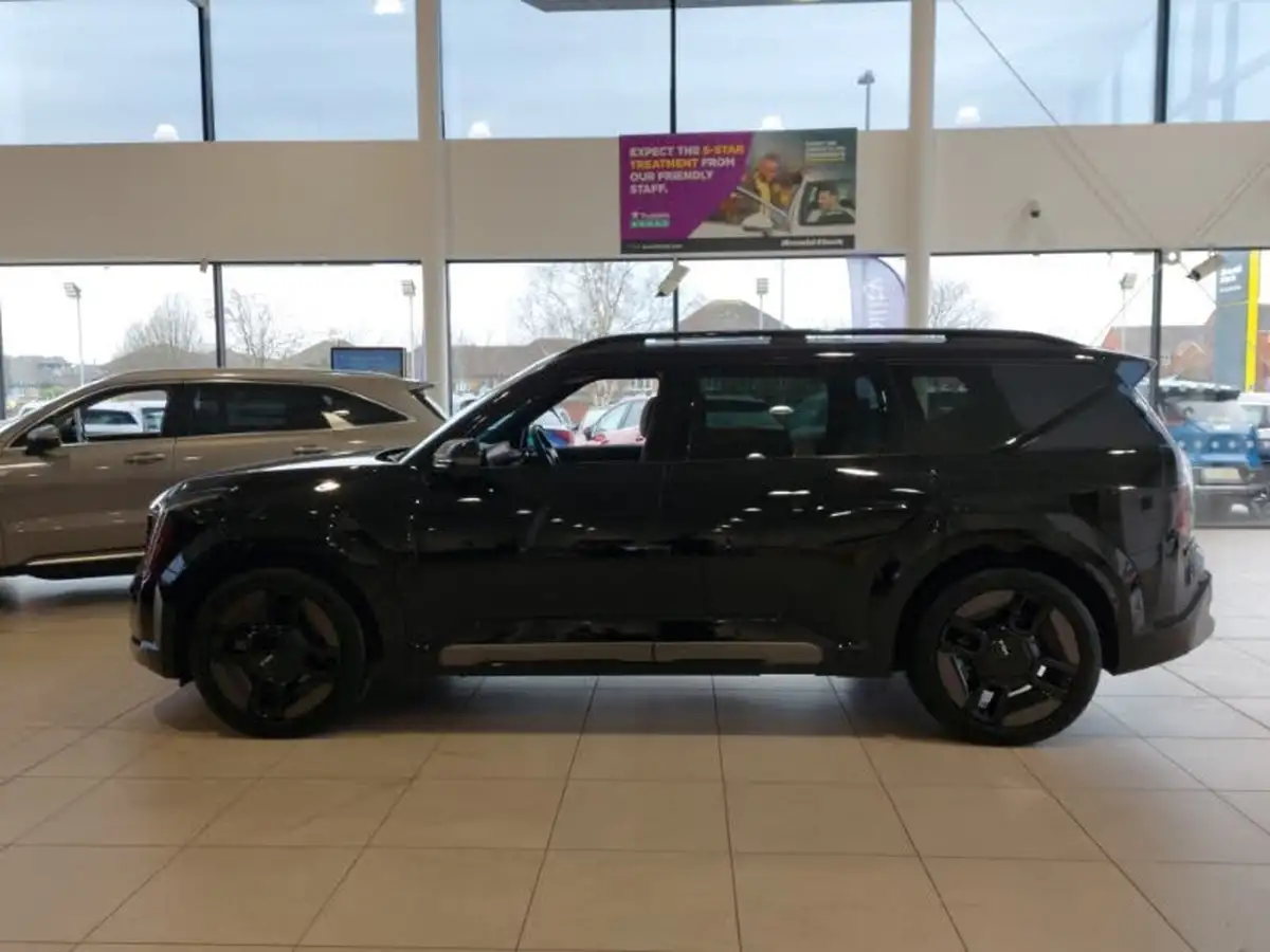 2024-kia-ev9-e-gt-line-s-7-big-3