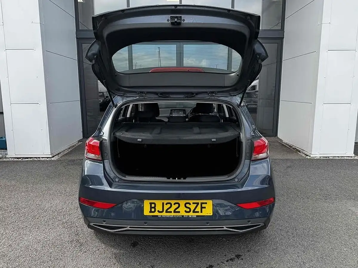 2022-hyundai-i30-10-t-gdi-se-connect-hatchback-big-17
