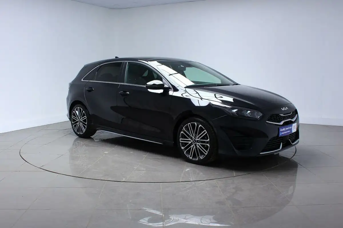 2024-kia-ceed-15-t-gdi-gt-line-s-138bhp-big-3