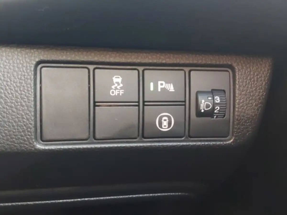2023-honda-hr-v-15-i-mmd-elegance-big-18