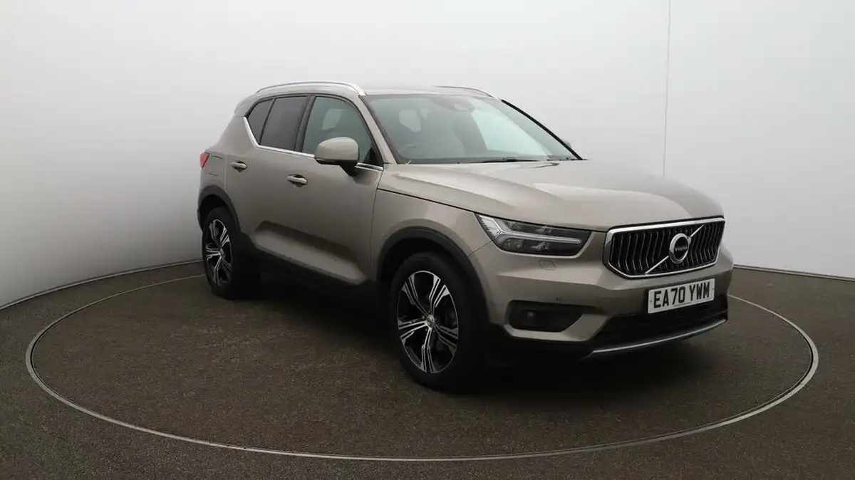 2020-volvo-xc40-20-b4-inscription-pro-big-40