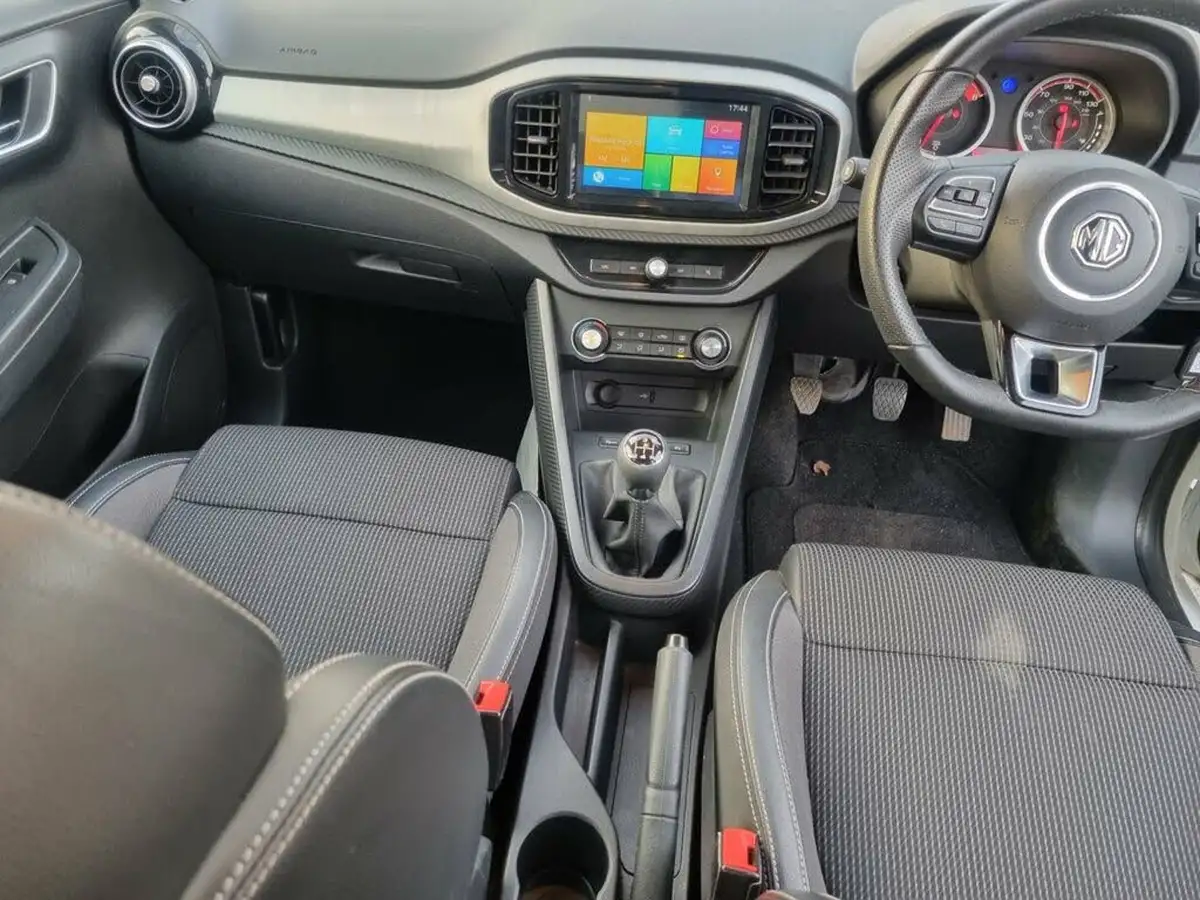 2022-mg-mg3-15-vti-tech-exclusive-nav-big-7