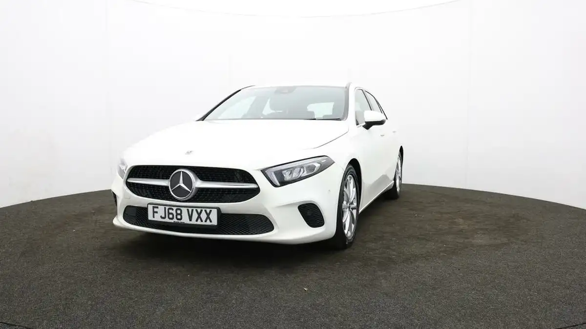 2018-mercedes-benz-a-class-13-a200-sport-executivess-hatchback-5d-7g-dct-big-55